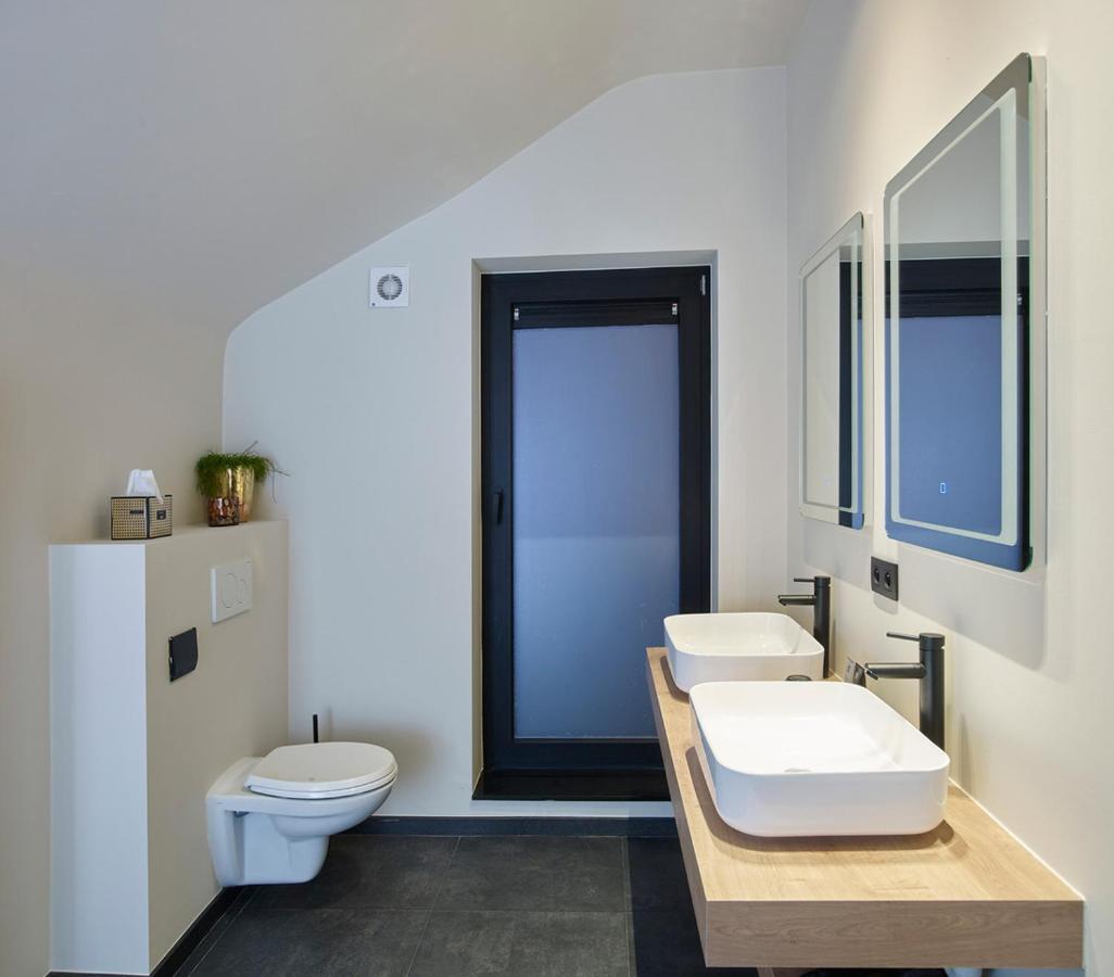 'T Vlyt Vakantiehuis-Wellness Bed & Breakfast Riemst Eksteriør bilde